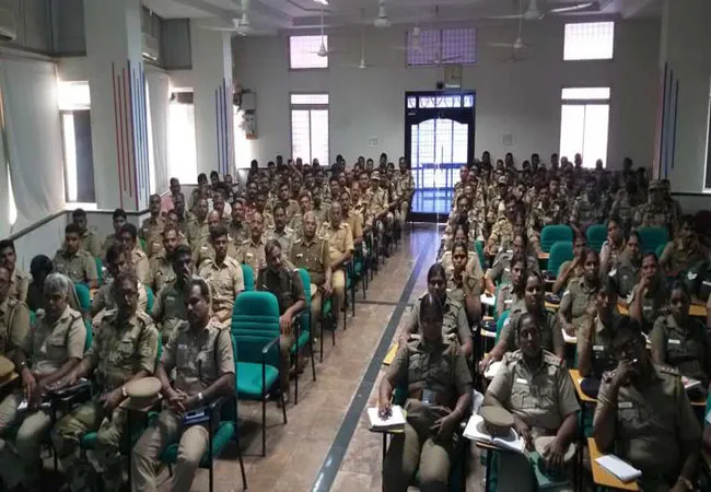 VELLORE LOK SABHA ELECTION 2019 CRPF POLICE ARRIVES 